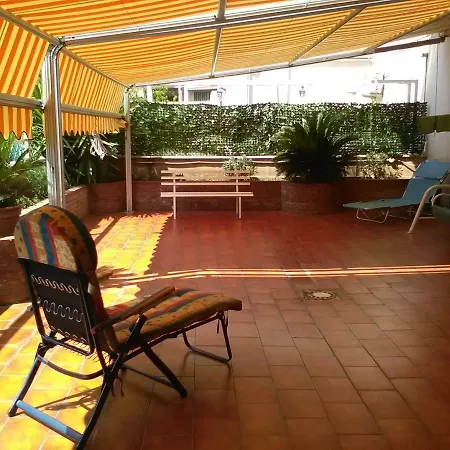 Reggia In Famiglia Homestay